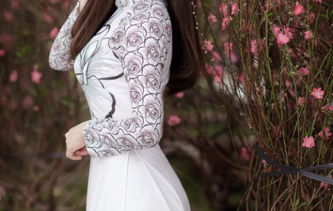 怀孕初期阴部有抽搐感（怀孕初期阴部有抽搐感正常吗）